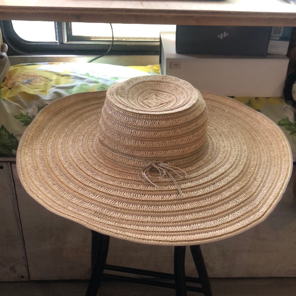 Straw Hat — Summer Glam